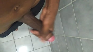 Preview 4 of Aahley Adams - Novinho dotado se masturbando