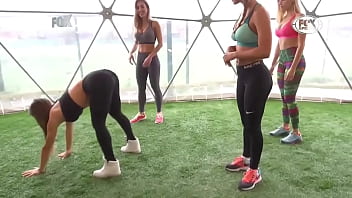 Preview 2 of 70 Year Old Woman Sexy Videos - Viendo fox