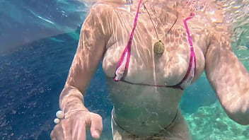 Preview 2 of Cum Insiede Sister - GoldenShowers by the sea