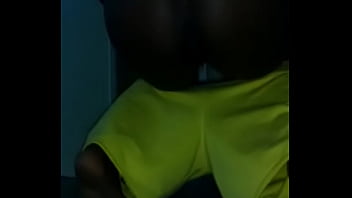 Preview 2 of V Ideosex - Novinho neg&atilde_o jogador mostrando cu
