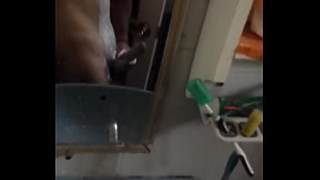 Preview 3 of Janbr Sexy Garl - Paja en el bano