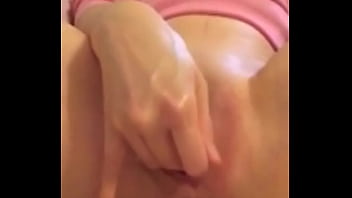 Preview 1 of Sexo Con Animalxxx - Ni&ntilde_a gimiendo hasta correrse