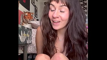 Preview 4 of Girlfriend Suck Friend - I pinky promise it&rsquo_s me lol