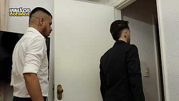 Preview 2 of Big Bobas English - Metendo a Cadeira