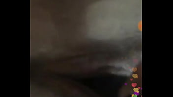 Preview 2 of Sleeping Bua And Son Hotelindia - Chica goza con palito selfi