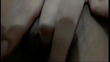Preview 1 of Indian Sari Mom Sex Video - Linda masturbacion de mi amiga