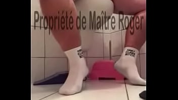 Preview 4 of Maria Rya Tube - LOPETTE SUR LES WC