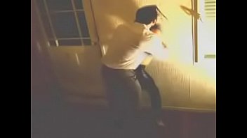 Preview 1 of Girl Mating Animal - Me comeu na marra