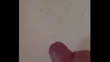 Preview 2 of Dowload Xxxn Video - Mi amigo se pajea en el ba&ntilde_o IV