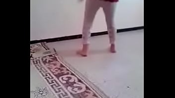 Preview 4 of Facking Animal With Horse - Hot 30 yo arabe girl