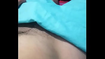 Preview 3 of Nude Free Valery Shy - &iquest_Quieres ver qu&eacute_ hay debajo? 18 A&ntilde_os,  Caliente. En busca de vaginas