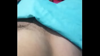 Preview 1 of Nude Free Valery Shy - &iquest_Quieres ver qu&eacute_ hay debajo? 18 A&ntilde_os,  Caliente. En busca de vaginas