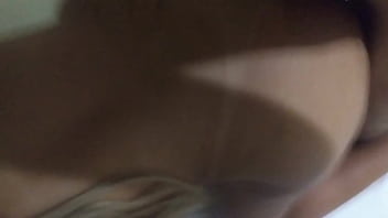 Preview 3 of Www Poran Bf - Comendo e puxando o cabelo da loira