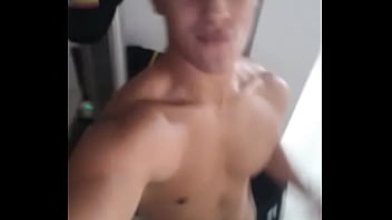 Preview 1 of Primul Film Porno Romanesc - Baile caliente Ecuador