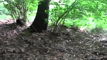 Preview 4 of Sexe 6 Personne - Lunga sborrata in bosco ginevrino! (Versione integrale e non censurata)!