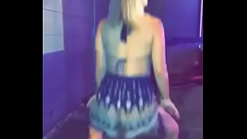 Preview 2 of Xxx Bronca - White girl know how to twirk
