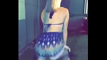 Preview 3 of Xxx Bronca - White girl know how to twirk