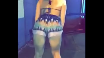 Preview 4 of Xxx Bronca - White girl know how to twirk