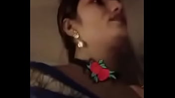 Preview 4 of Brother Sister Xxxindian Video - Swathi naidu removing saree