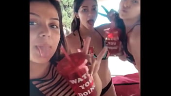 Preview 4 of Bf Xxxii Bedio - My friends and me