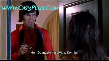 Preview 3 of Desi Muslim Bhabhi Porn Videos - viva (2007)