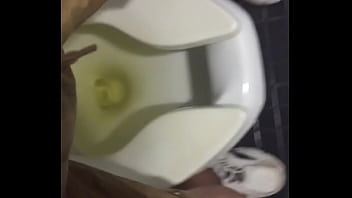 Preview 2 of Abella Clit - Peeing  my shorts at school