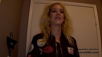 Preview 1 of 3d Animated Mom Son Porn Videos - Blonde Model fucked at photoshoot casting audition