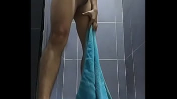 Preview 4 of Kayla In Library - Se masturba en las regaderas del gimnasio