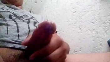 Preview 4 of Zbrdsti Xxxx Vidio - Me masturbo rico y dejo todo manchado