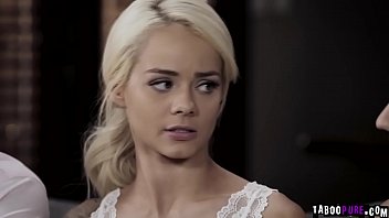 Preview 1 of Small Pudy - A Feast for your e as Elsa Jean fucks off