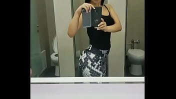 Preview 2 of Peny Pax Duble Sex - Claudia a. mostrado el poto en el ba&ntilde_o (CACHERAZA)
