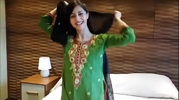 Preview 1 of Sunny Leone Rough Porn - Anyone know the full video or any info?