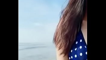 Preview 4 of Unsetisf Mom - Biển C&ugrave_ng G&aacute_i Xinh