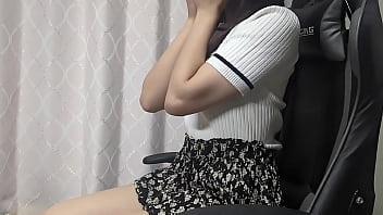 Preview 4 of Www Xxbdo - 勉強中にむらむら我慢できなくてスカートの中の敏感なとこを刺激しちゃう巨乳女子