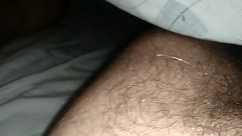Preview 3 of Xxnxnxnxnx - Dejo que mi amigo se meta en la cama con mi hermana y la grabe sin ropa interior,  se la restriega bien por el culo,  en el siguiente v&iacute_deo la penetra . y despu&eacute_s yo.