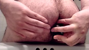Preview 3 of Indianxxx Bf - Culo peludo exprimiendo el dildo