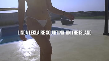 Preview 1 of Sex Braze - Linda LeClaire Squirting on the Island in my Car