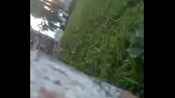 Preview 2 of Muestra Su Pene En Public - Pierna y el aboyin( termina sexual)