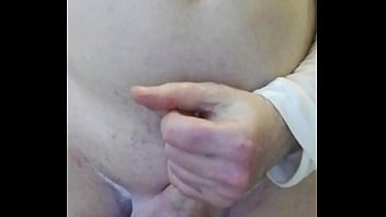 Preview 1 of Magari Tynaurebi - A wank on the bed