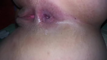 Preview 3 of College Students Sexvideo - HERMANASTRO LLEGA A LA CAMA DE SU PERVERTIDA HERMANITA Y LE ROMPE EL CULO a escondidas !!