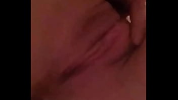 Preview 1 of Milf Carrera - Me masturbo para mis amigos