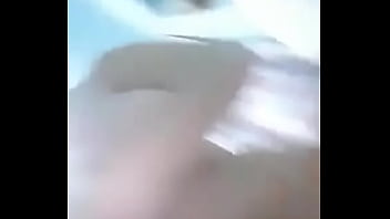 Preview 3 of Kezia Noble Fucking - Emilia na casa de banho