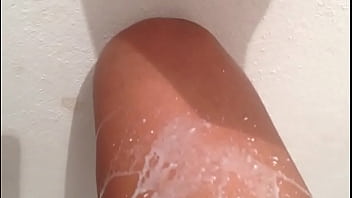 Preview 2 of Slepe Mii - Milk en las piernas.