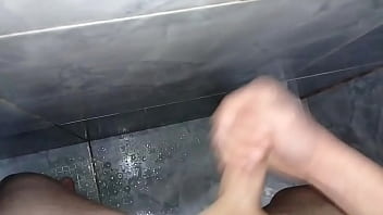 Preview 4 of Vabi Ki Chudai Long Video - Gozando no Banho