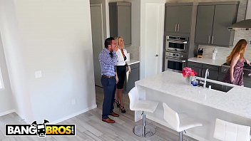 Preview 1 of Seachjovana D - BANGBROS - Husband Stretches Real Estate Agent Synthia Fixx&#039_s Ass Behind Wife&#039_s Back