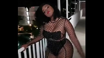 Preview 4 of Arrechas Locas - chubby black beauty in fishnet