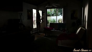 Preview 4 of Vldeox Com - Seductive teen pussyfucked outdoors