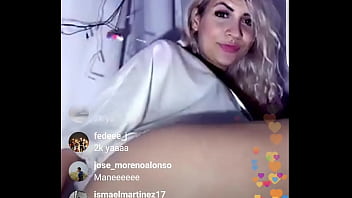 Preview 3 of Antonym Sex - Rubia usando vibrador en directo