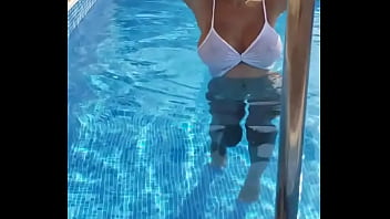 Preview 1 of Drinking Alcohol Sex - Peituda na piscina qual o nome dela big tits in pool Who is she?