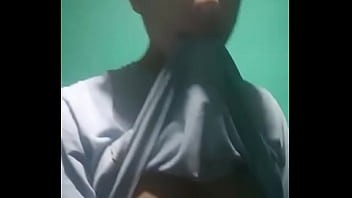 Preview 4 of Inter Clz Grl - Jovencito muestra la verga / Mi primer video .